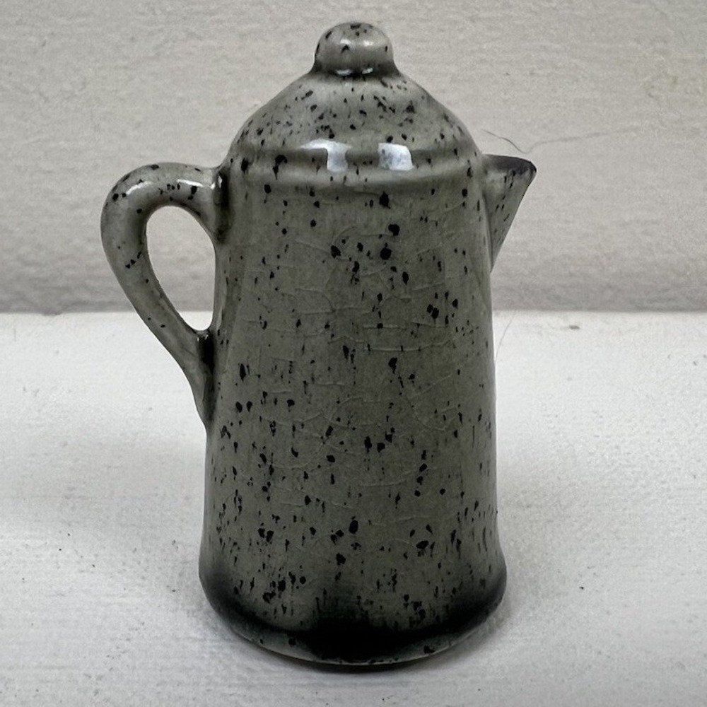 Arcadia Miniature Salt Or Pepper Shaker‎ (only 1 Piece) Coffee Pot Vintage